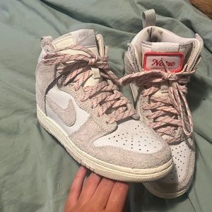 Nike Notre Dunks
